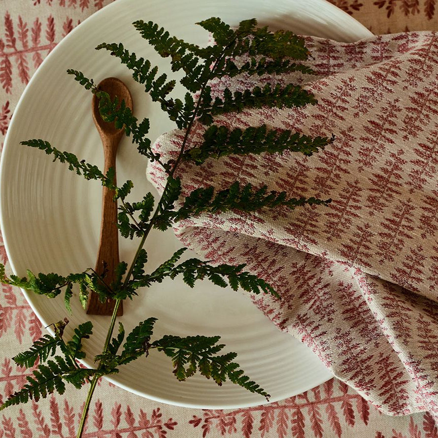 Fernsong Woven Small Leaf Rosa