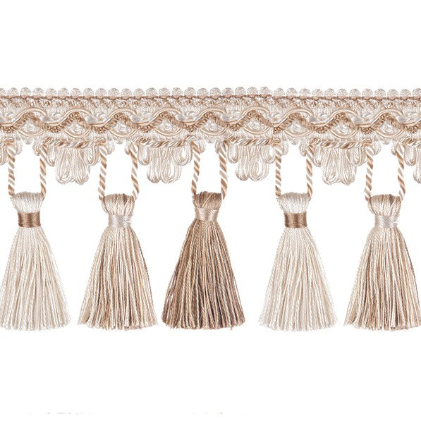 Grandeur Scalloped Tassel Fringe Crema