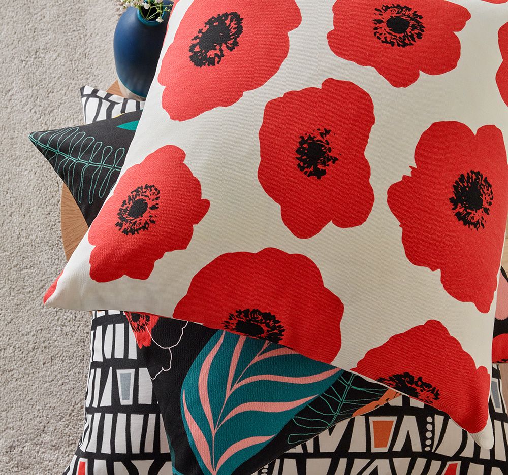 Large Poppy Jet Red