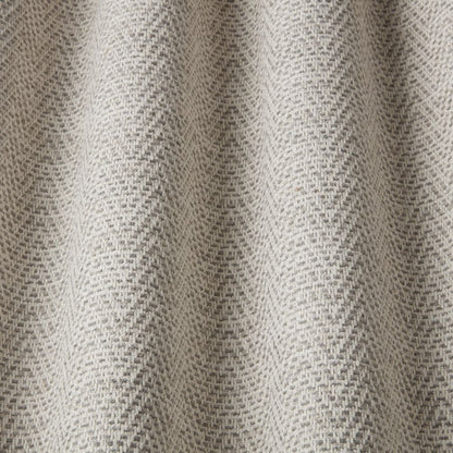 Peak Herringbone Woven Platinum